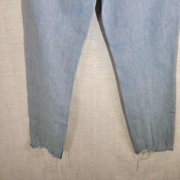 We The Free Jeans Women 26 Blue Tapered Button Fly Distressed Hi Rise Raw Hem - Picture 10 of 11